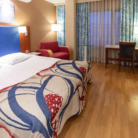 Scandic Koskipuisto Hotelli 4*