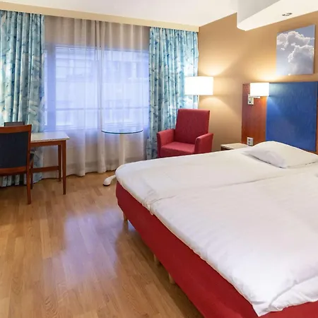 Scandic Koskipuisto 4* 탐페레